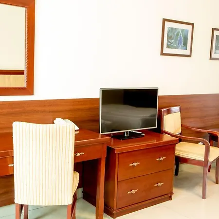 Hotel Raki 3*