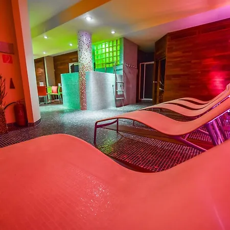 Hotel Raki 3*